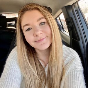 Meet your Posher, Laurin